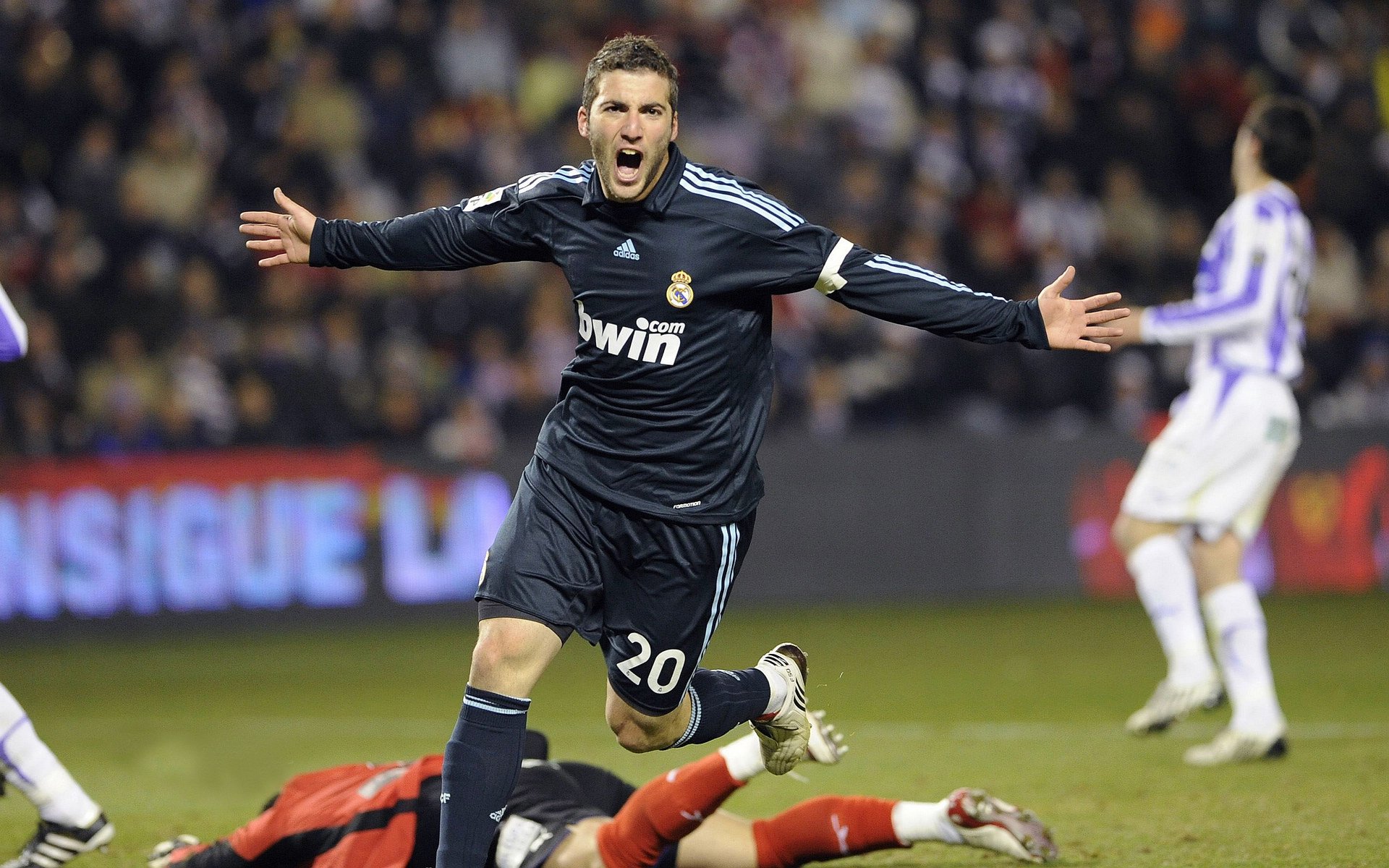 黄蜂公布新秀阵容大洗牌，黄蜂今年新秀